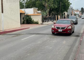 Cambian semáforo por bordos en entrada a Piedras Negras