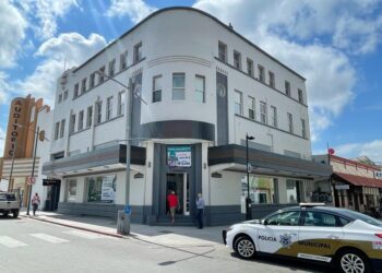 Reabrirá cómo farmacia histórico edificio de la calle Zaragoza