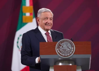 AMLO recomienda mandar «al carajo» a quien quiera comprar el voto