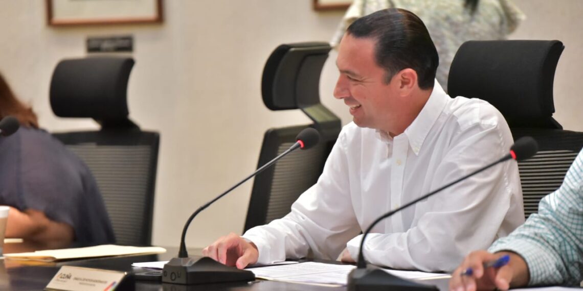 POR UNANIMIDAD APRUEBA CABILDO DE ACUÑA LA ADQUISICIÓN DE 155 APARATOS MINISPLIT DE 2 TONELADAS PARA ESCUELAS DE EDUCACIÓN BÁSICA
