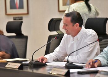 POR UNANIMIDAD APRUEBA CABILDO DE ACUÑA LA ADQUISICIÓN DE 155 APARATOS MINISPLIT DE 2 TONELADAS PARA ESCUELAS DE EDUCACIÓN BÁSICA