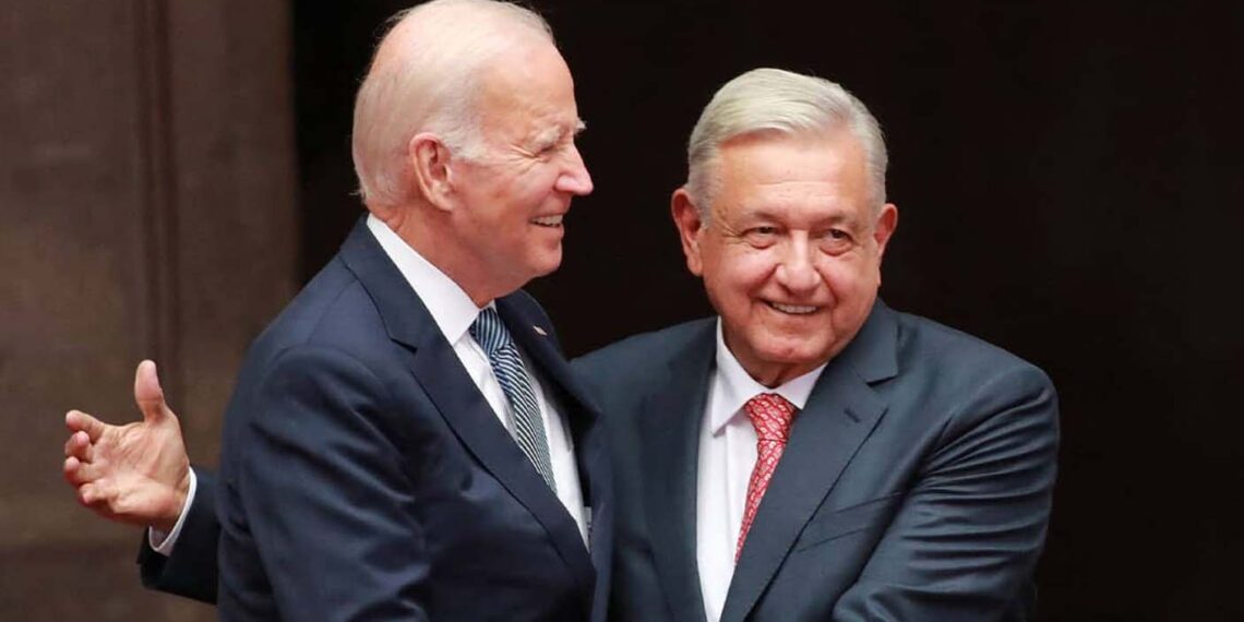 AMLO agradece a Biden por demanda contra muro flotante en el Río Bravo