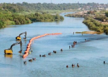 Postergan a este viernes audiencia decisiva sobre muro flotante entre Texas y Coahuila