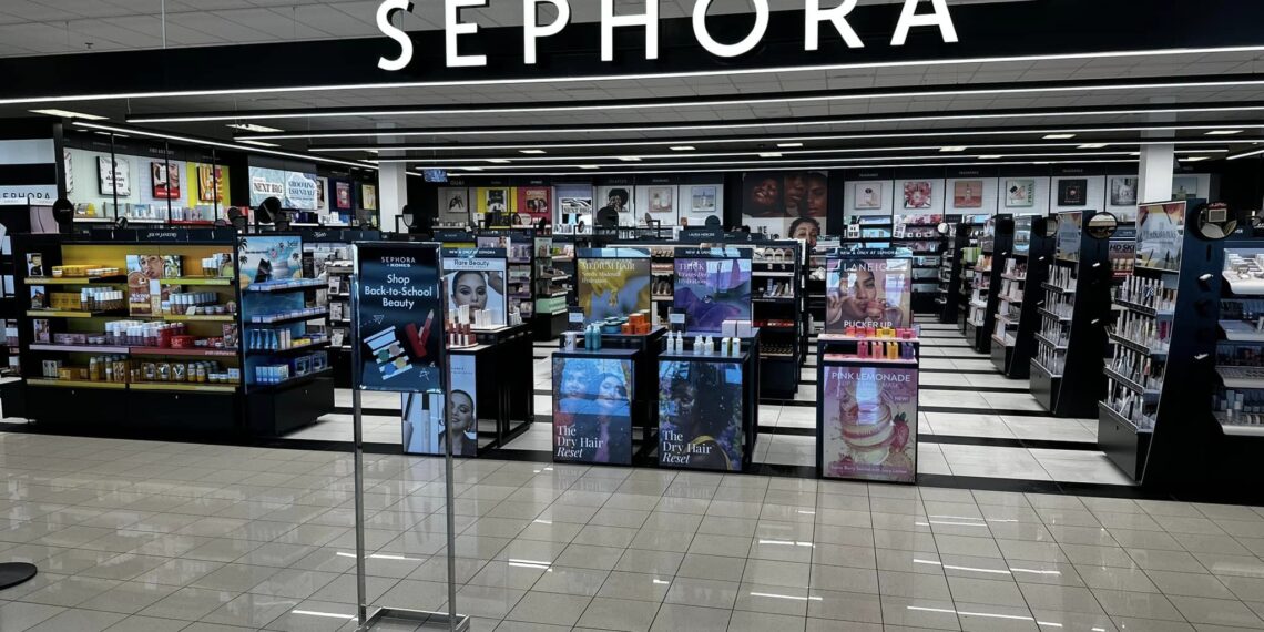 Viral: hoy abre “Sephora” en Eagle Pass