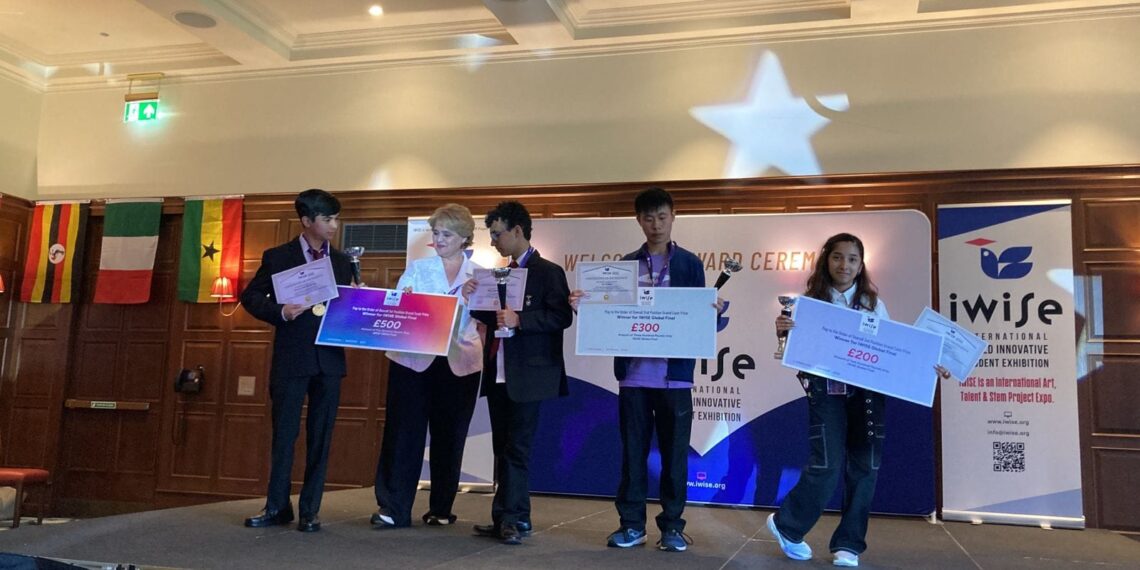 Estudiantes de PN triunfan en Expo Mundial de Innovación en Inglaterra