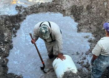 Sin agua colonias este martes por imparable colapso de tubería de SIMAS