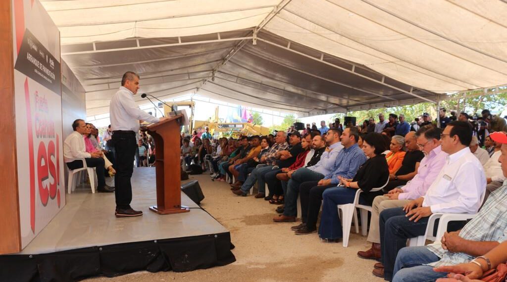 ENTREGA MARS OBRAS DE INFRAESTRUCTURA VIAL POR MÁS DE  57 MDP EN ACUÑA