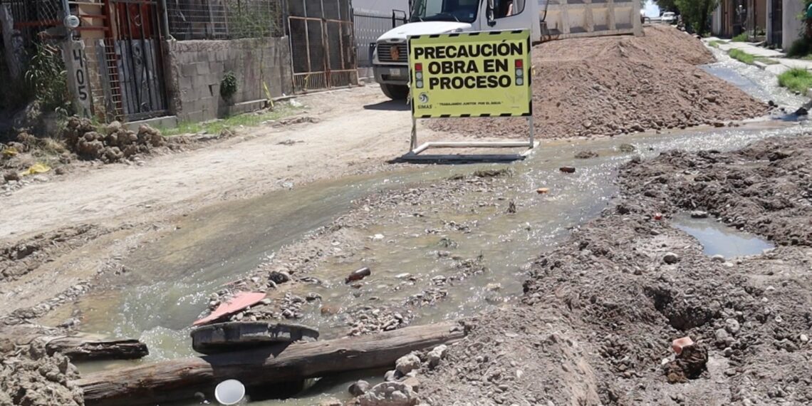 Familias enfermas por enorme drenaje colapsado en col Espejos