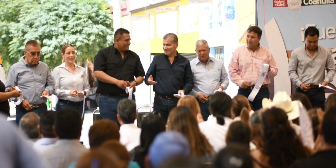 ENTREGA MARS OBRAS DE INFRAESTRUCTURA EDUCATIVA Y VIAL EN VIESCA