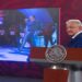 AMLO presenta: «Puño de Tierra», del coahuilense Carlos Coral