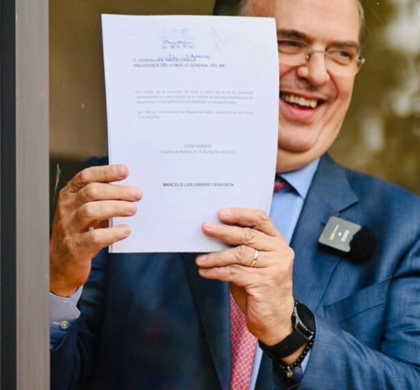 Ebrard impugna proceso interno de MORENA y pide repetición