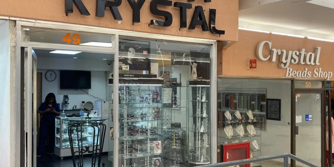 Óptica Krystal estrena local en Soriana PN