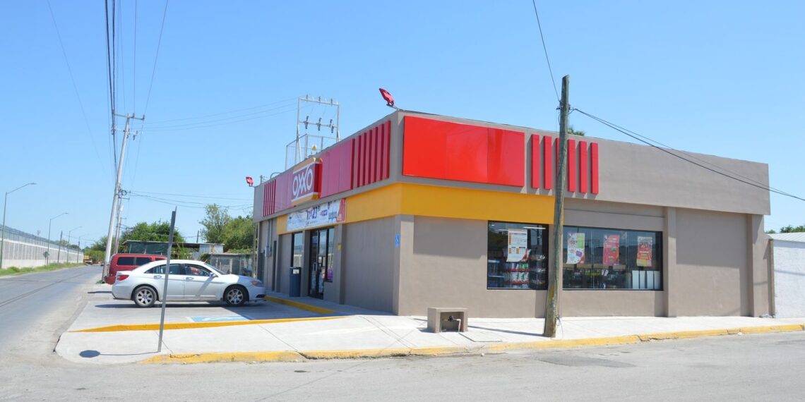 Asaltan violentamente OXXO de colonia Nueva Americana