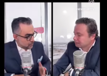 El periodista Memo Flores exhibe a director de empresa Aguas de Saltillo por ganar más que AMLO