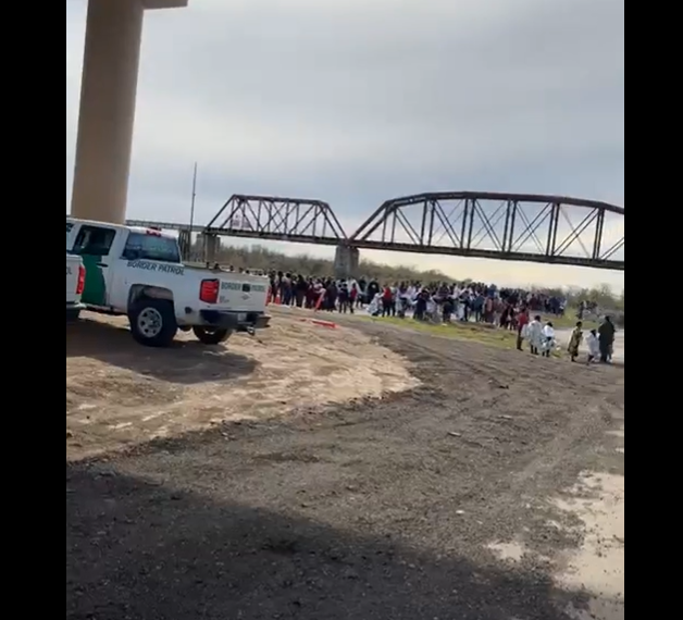 Alcalde de Eagle Pass advierte sobre riesgo de cierre de Puente Uno este jueves