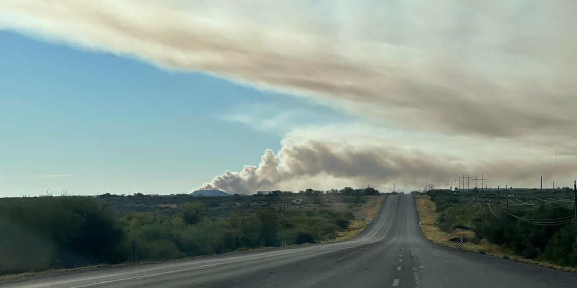 Columna de contaminación atraviesa PN por incendio de basurero municipal