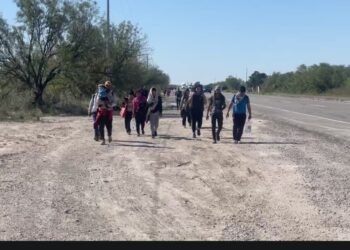 Llega nueva caravana de cientos de migrantes y crece temor de cierre de puentes