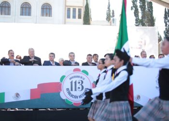 PRESIDE MARS DESFILE CONMEMORATIVO DEL 113 ANIVERSARIO DE LA REVOLUCION MEXICANA