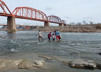 Reconoce Municipio cruce diario de cientos de migrantes a Estados Unidos por esta frontera