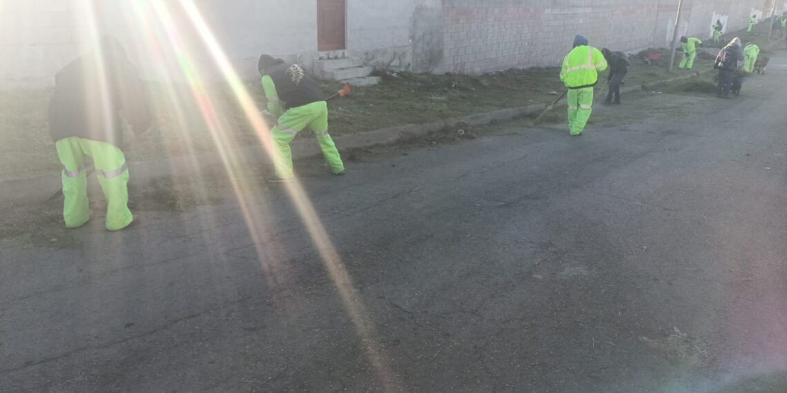 Polémica: trabajadores de Ecología mantienen jornada a la intemperie a -5 grados