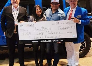 Residentes de Eagle Pass ganan Jeep 2024 en Casino Kikapoo