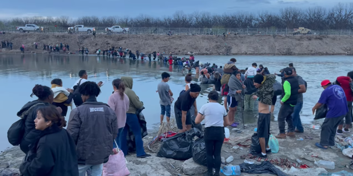 Se cumple un mes de reducción de crisis migratoria en Eagle Pass-PN