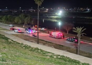 Continúan los rescates de migrantes en el Río Bravo; seis personas, incluyendo dos bebés, estuvieron cerca de morir esta madrugada
