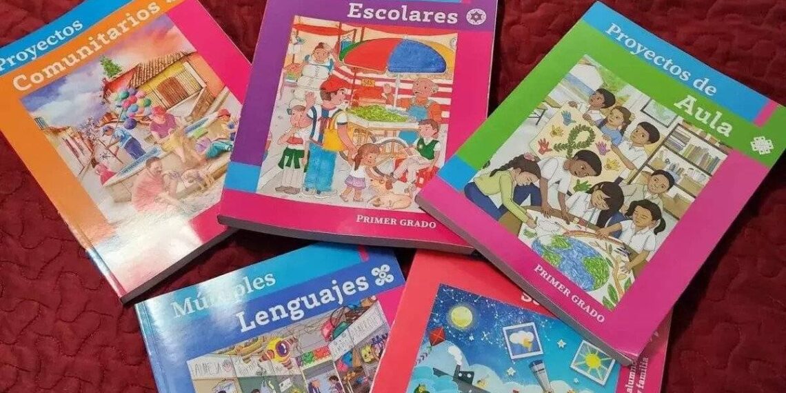 Todo listo para la entrega de libros en Coahuila, solo esperan luz verde del Poder Judicial