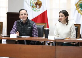 TRABAJAMOS EN EQUIPO POR EL BIEN DE COAHUILA: MANOLO