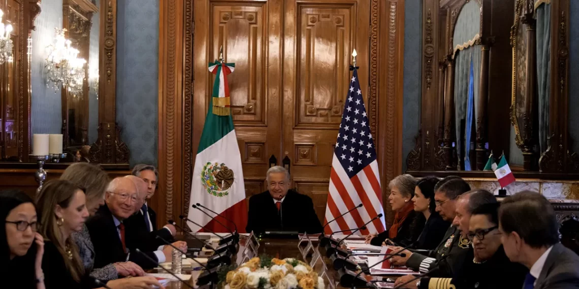 Abrirán puentes internacionales incluido el de Eagle Pass tras reunión migratoria de AMLO con EU