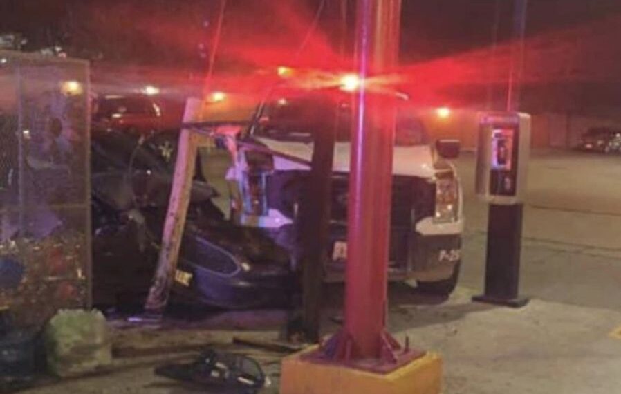 Ayuntamiento acepta culpa en accidente de patrulla y calla ante choque de funcionaria ebria