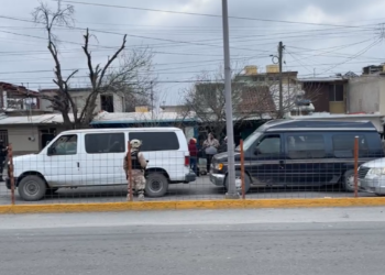 Quedan libres conductores de camionetas llenas de migrantes detenidos por Ejército