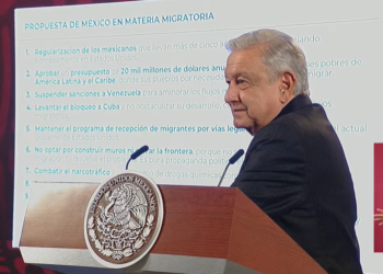 Cuartel militar de Abbott en Eagle Pass es propaganda para ser vicepresidente: AMLO