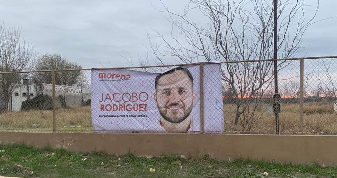 Intentan afectar la postulación de Jacobo a la alcaldía con lonas apócrifas
