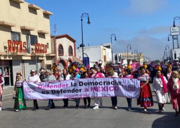 Desairan coahuilenses marcha «ciudadana»