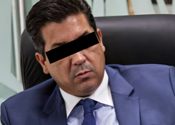 Nueva orden de aprehensión para García Cabeza de Vaca; PAN calla