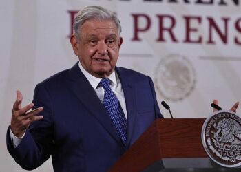 Presenta AMLO 10 soluciones a crisis migratoria expuestas a Biden