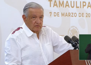 Extiende AMLO plazo para regularizar autos «chocolate» hasta el último día de su gobierno