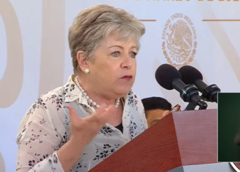 Presenta México documento contra ley SB4 de Texas