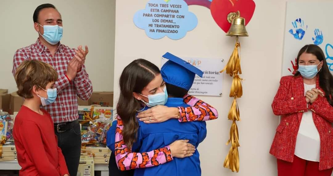 REITERAN PAOLA Y MANOLO COMPROMISO EN LA LUCHA CONTRA EL CÁNCER INFANTIL