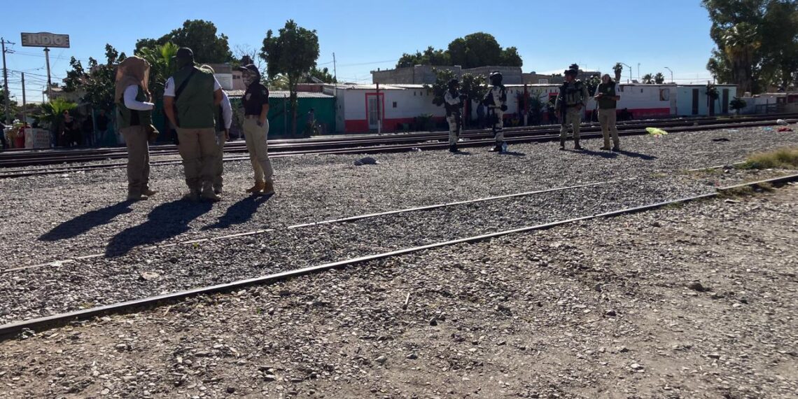 Cientos de migrantes varados en Gómez Palacio, Dgo ante operativo de SEDENA y Migración