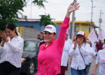 Acusan a alcaldesa de Nvo Laredo de vivir en Texas