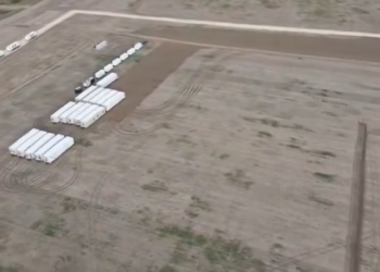 Muestra Abbott terreno para base de Guardia Nacional en Eagle Pass
