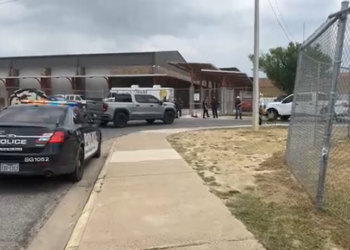 Cierran High School de Eagle Pass por alarma de estudiante presuntamente armado