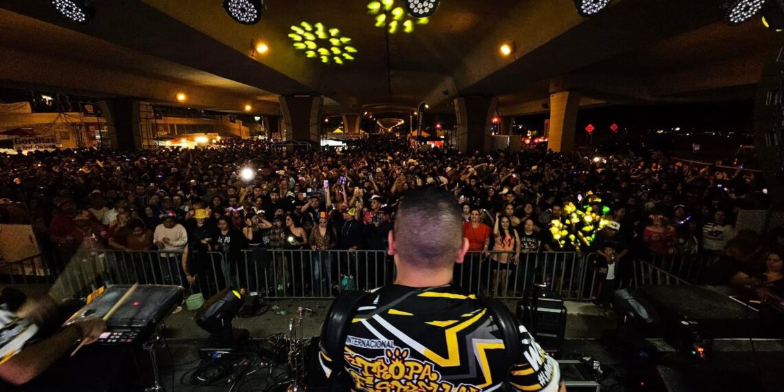 Tropa Estrella rompe récord de asistencia en Fiesta San Antonio 2024