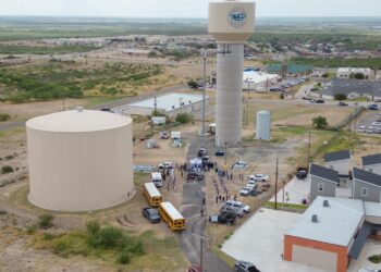 Implementan medidas en Eagle Pass para racionar uso de agua