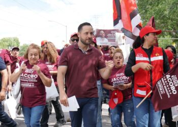Con espectaculares falsos arrecian campaña negra contra Jacobo; “no les va a funcionar”, afirma