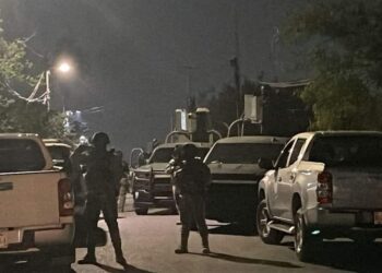 Enfrentamientos y bloqueos paralizan Nvo Laredo