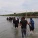 Cruce de migrantes es 300 diarios por áreas rurales, afirma Mpio
