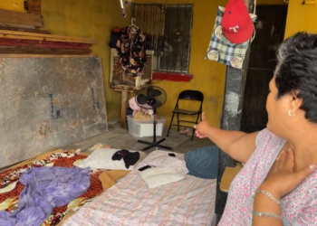 Familias duermen en el patio de sus casas tras 2 días sin luz en algunos sectores de PN